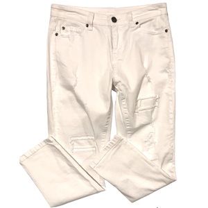 NWOT White Distressed Ankle Cotton Jeans. Sz 4.